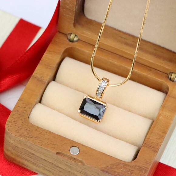 "Chic Black Emerald Cut Pendant with Gold Plated Baguette Bail, XPPT1778 - Picture 5 of 13